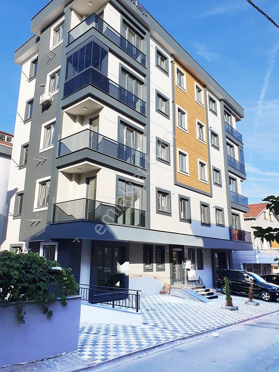 Ümraniye Necip Fazılda Kapalı Mutfak 1+1 Kiralık Daire