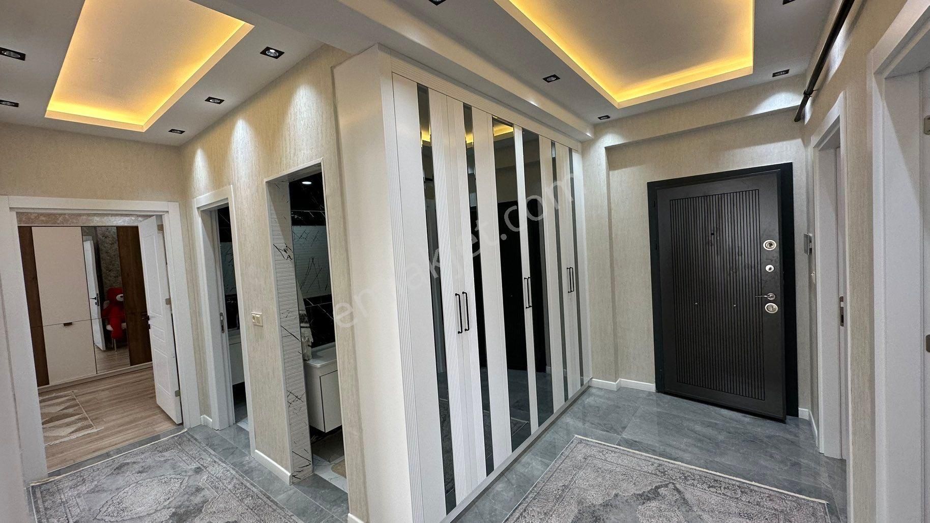 Deniz Gayrimenkul’den Karaköprü Vefa Sitesinde Lüx+ara Kat Satılık-3+1+ful Daire