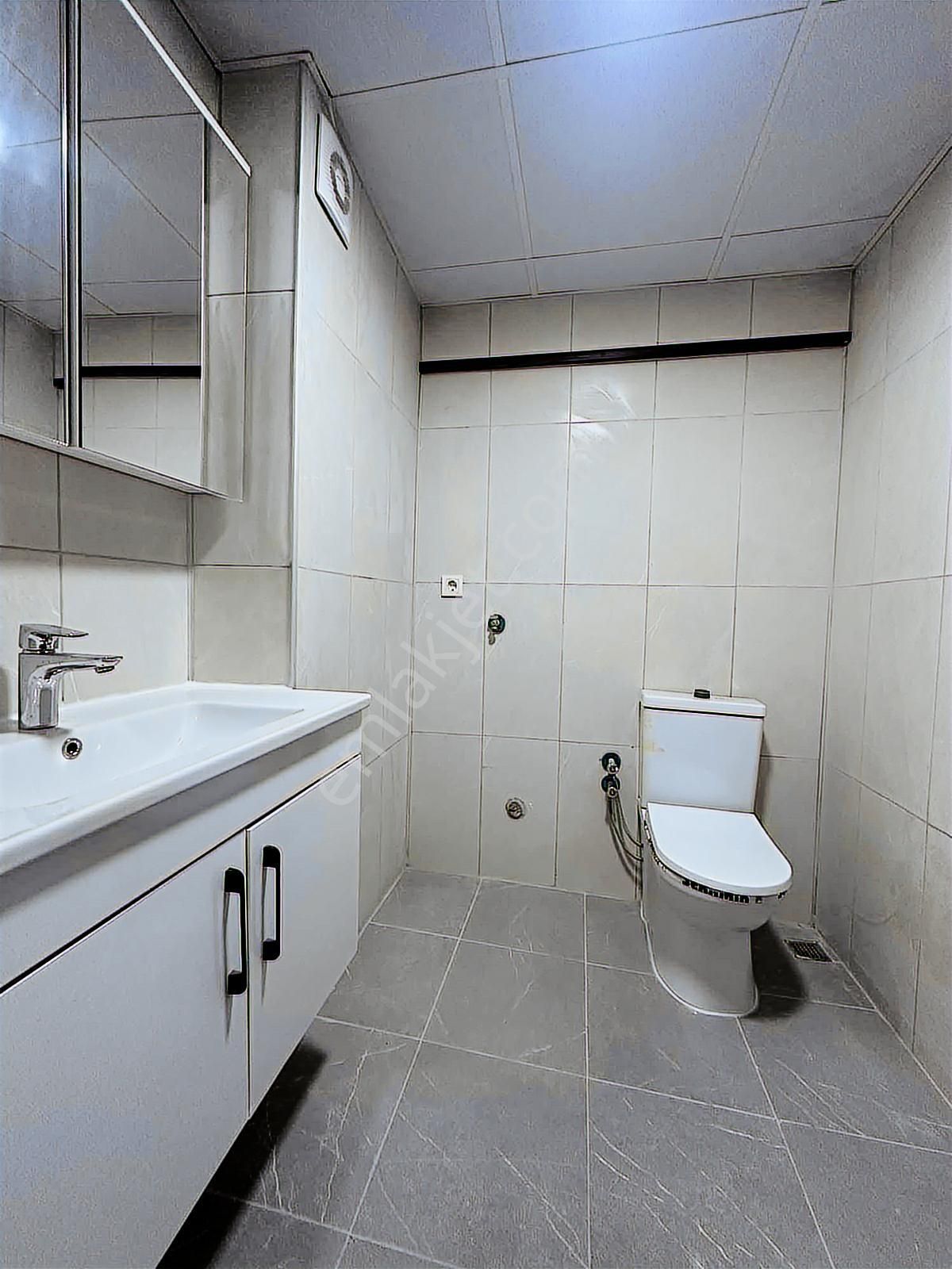 3+1 Sıfır Yapılı Ön Cephe Daire - Görsel 11