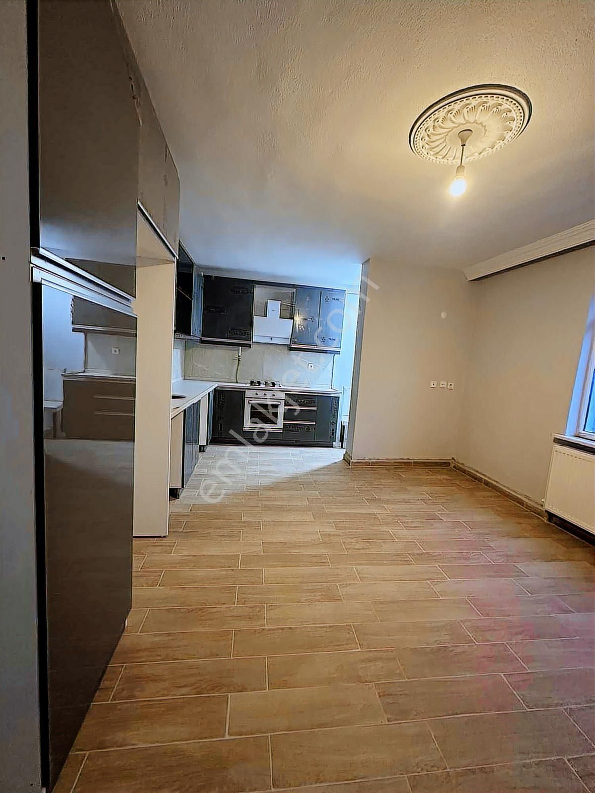 3+1 Sıfır Yapılı Ön Cephe Daire - Görsel 2