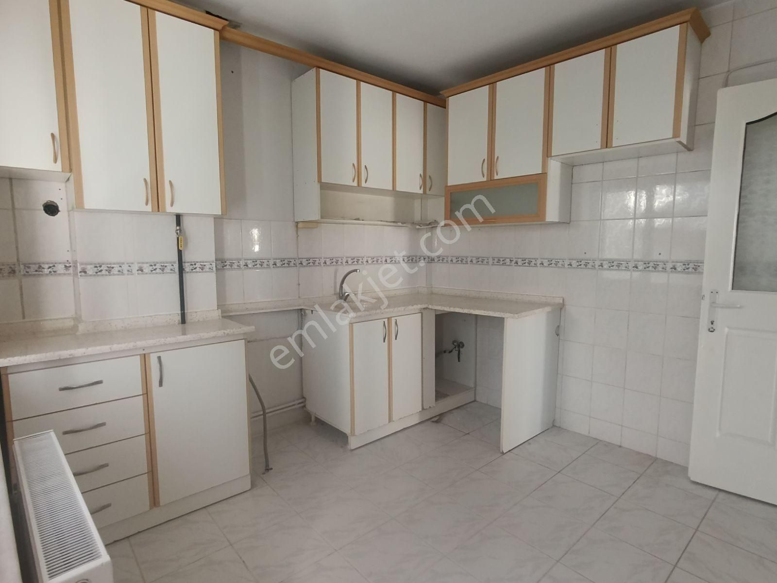 Efeler Mahallesi 3+1 Doğalgazlı Kiralık Daire - Görsel 17