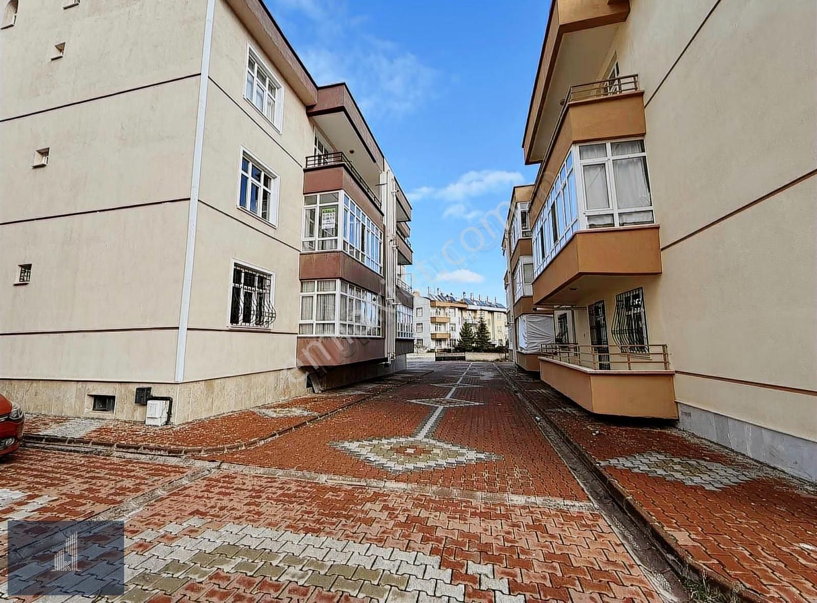 Kadir Dikici'den Anadolu Caddesinde Satılık Geniş 3+1 Daire - Görsel 20