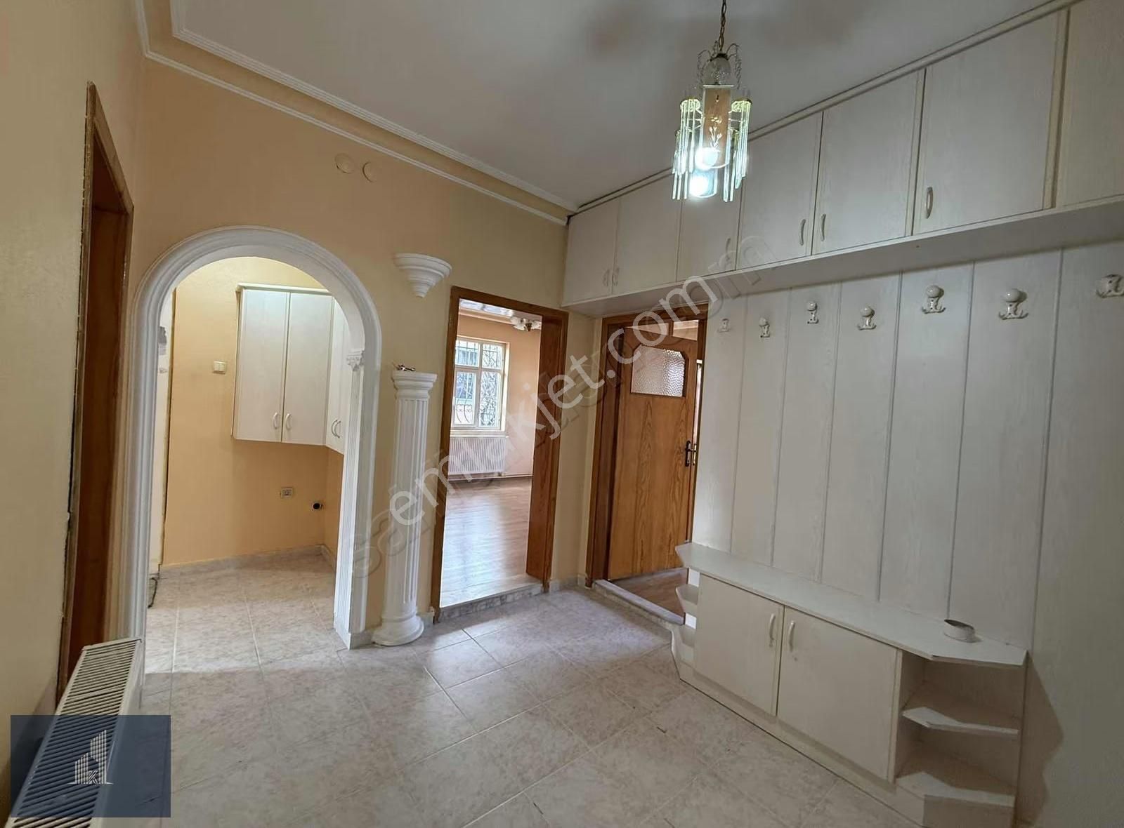 Kadir Dikici'den Anadolu Caddesinde Satılık Geniş 3+1 Daire - Görsel 3