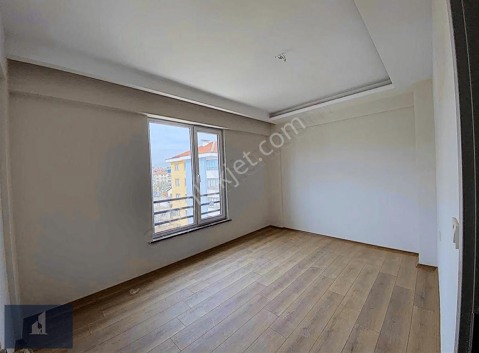 Kadir Dikici'den Genç Osman Caddesinde 2+1 Lüks Kiralık Daire - Görsel 19
