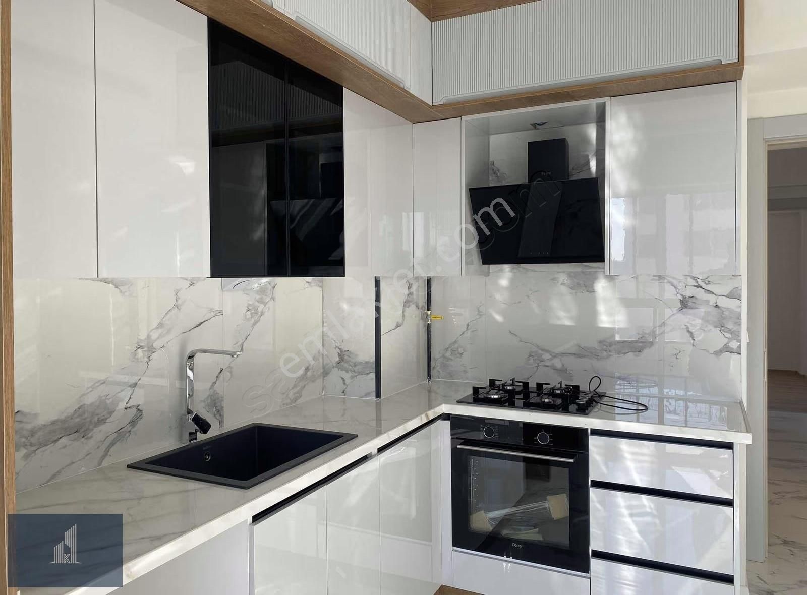Kadir Dikici'den Genç Osman Caddesinde 2+1 Lüks Kiralık Daire - Görsel 13