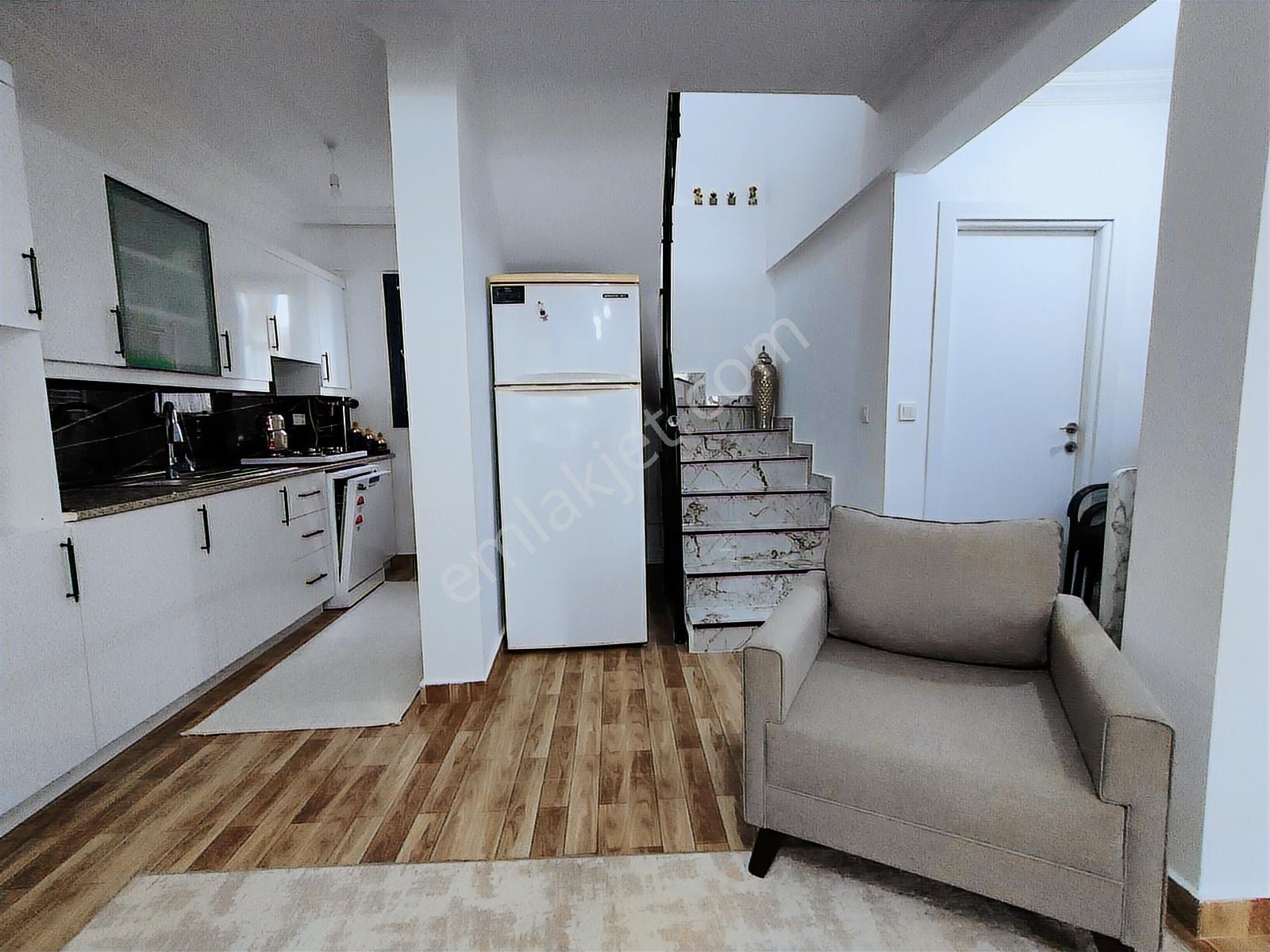 Tekirdağ Yeniçiftlik'de Otoparklı Villa#kartallar'dan# - Görsel 19
