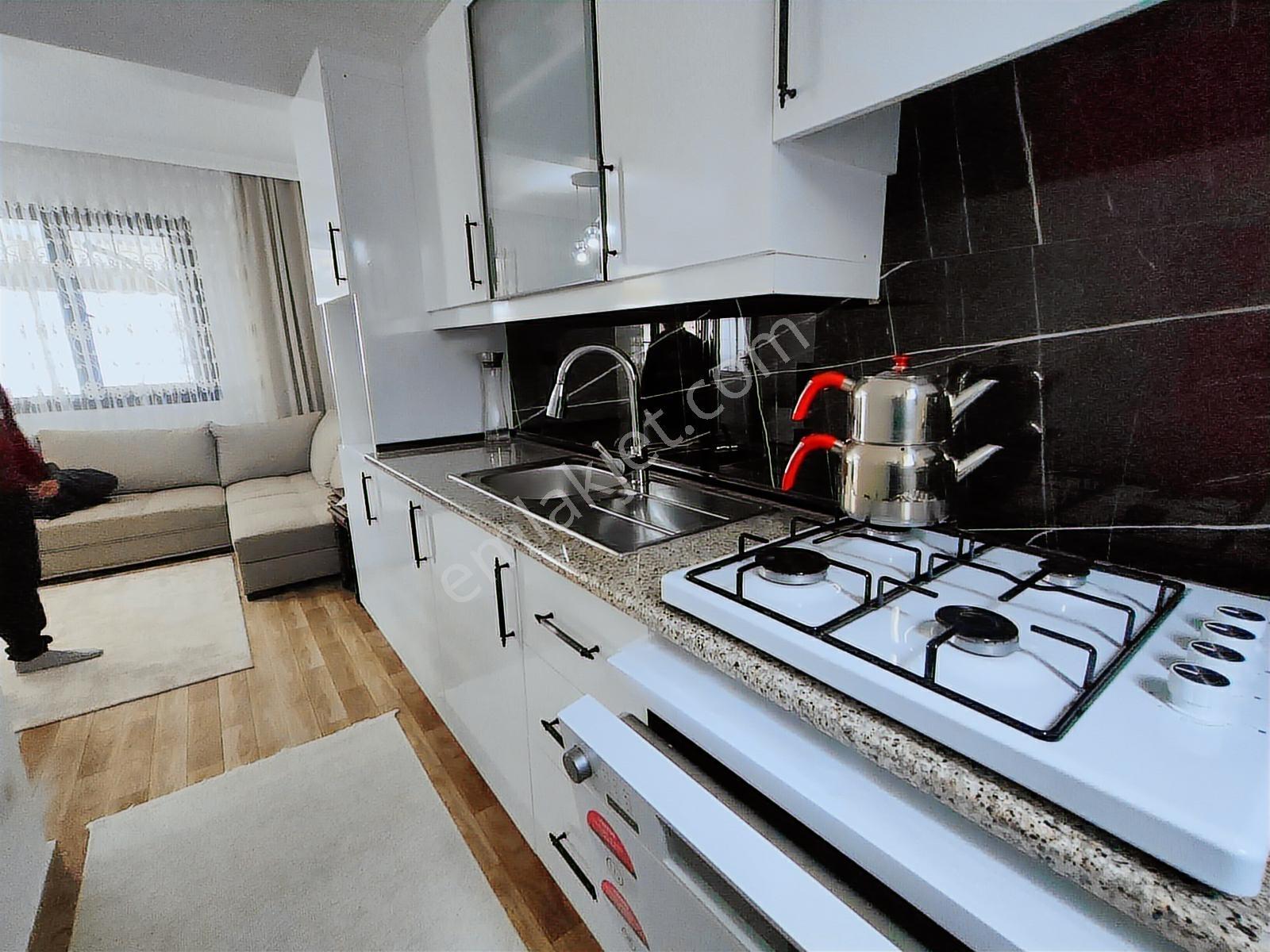 Tekirdağ Yeniçiftlik'de Otoparklı Villa#kartallar'dan# - Görsel 24