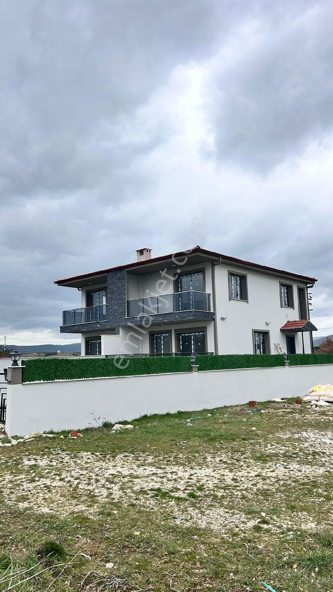 Manisa Yunusemre Osmancalı Mah. 2+1 Lüks Villa Dubleks - Görsel 5