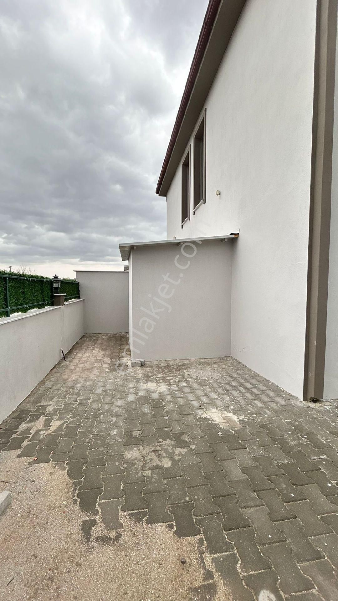 Manisa Yunusemre Osmancalı Mah. 2+1 Lüks Villa Dubleks - Görsel 7