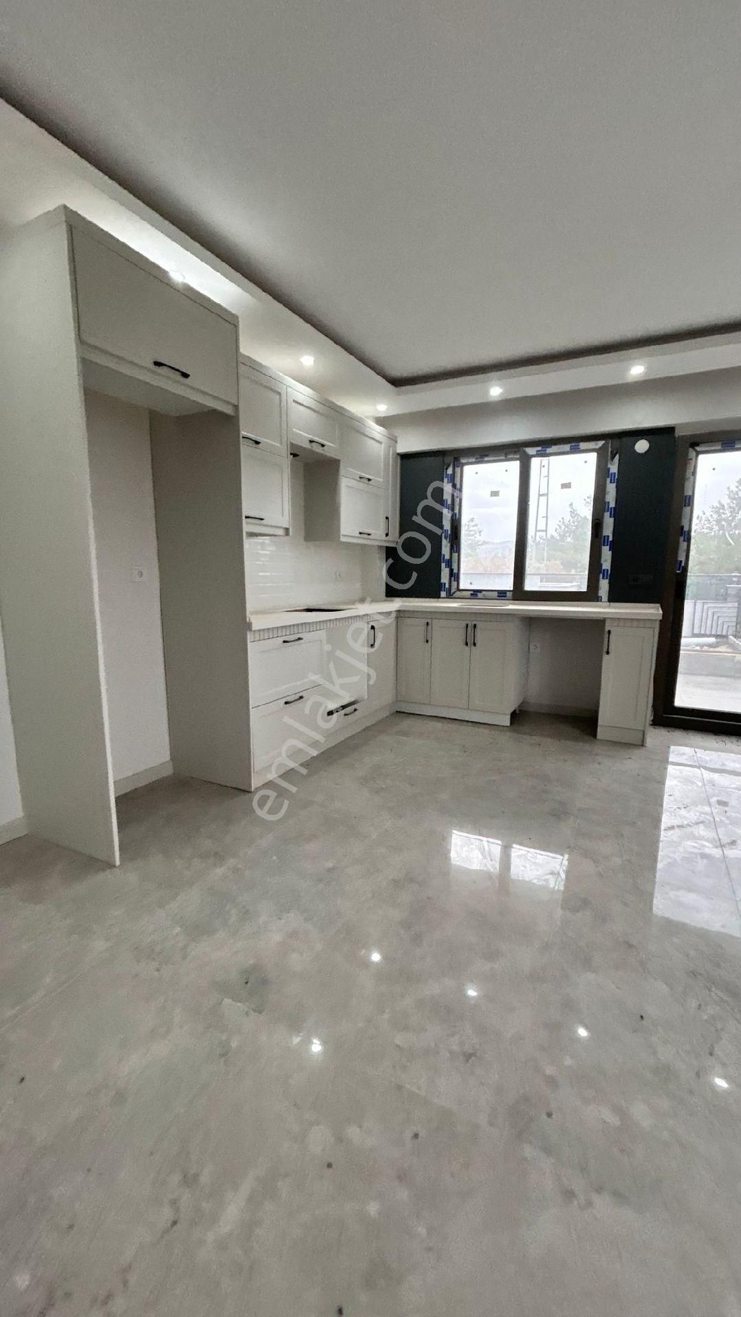 Manisa Yunusemre Osmancalı Mah. 2+1 Lüks Villa Dubleks - Görsel 16