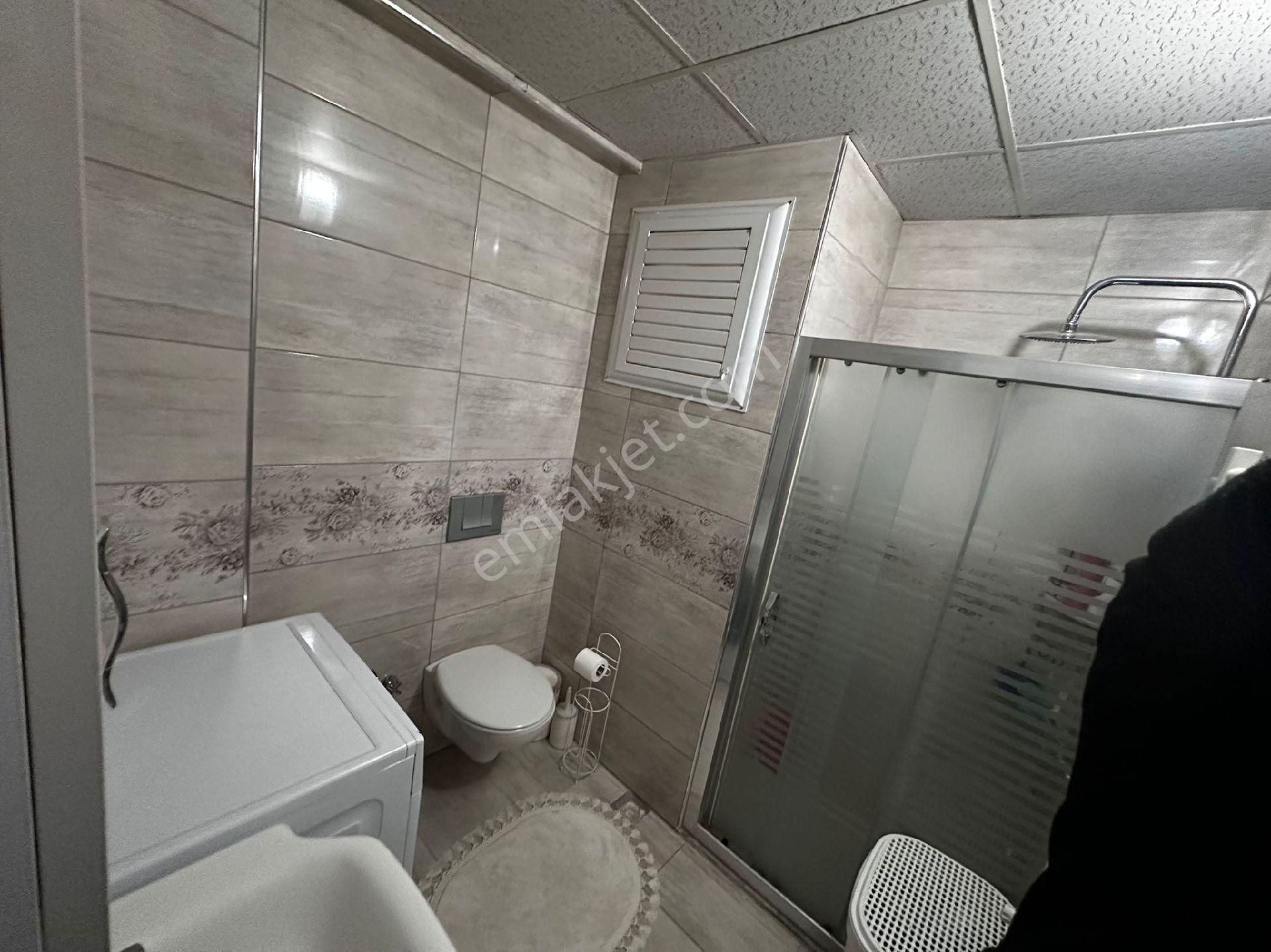 Bergama G.o.p'da Asansörlü Doğalgazlı 2 Balkonlu Kapalı Mutfak 2+1 Daire Satılık - Görsel 10