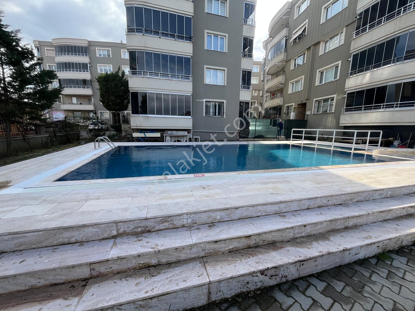 Turyap'tan Gaziemir Irmak Mh. Havuzlu Siteiçi 3+1 Satılık Daire