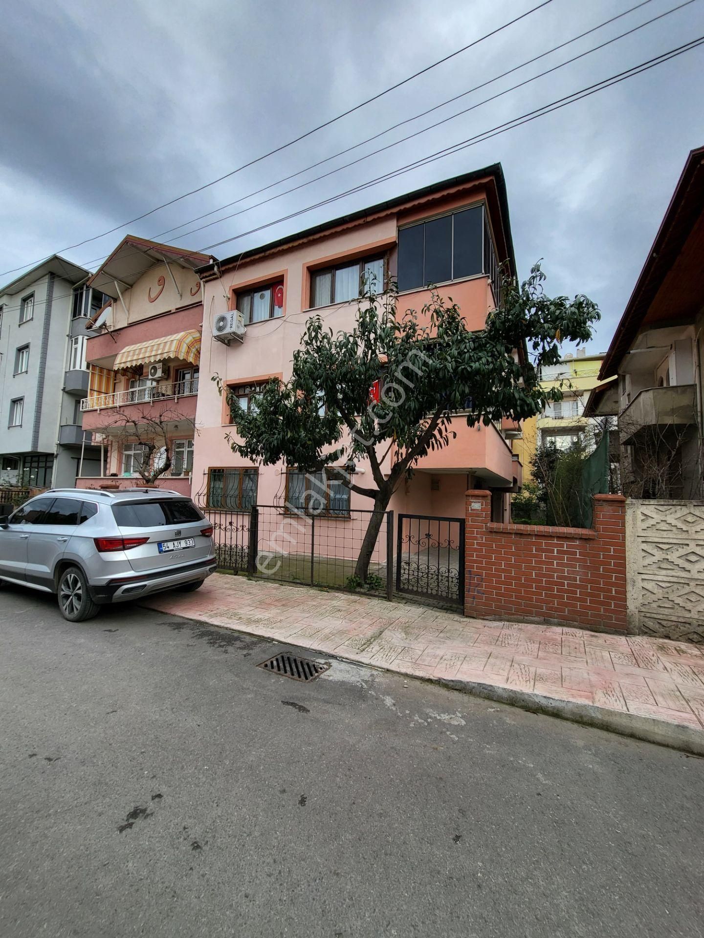 Sahibinden Eşyalı, Elektrik + Su Faturası Dahil, 1 + 1 (salon Mutfak Ayrı)