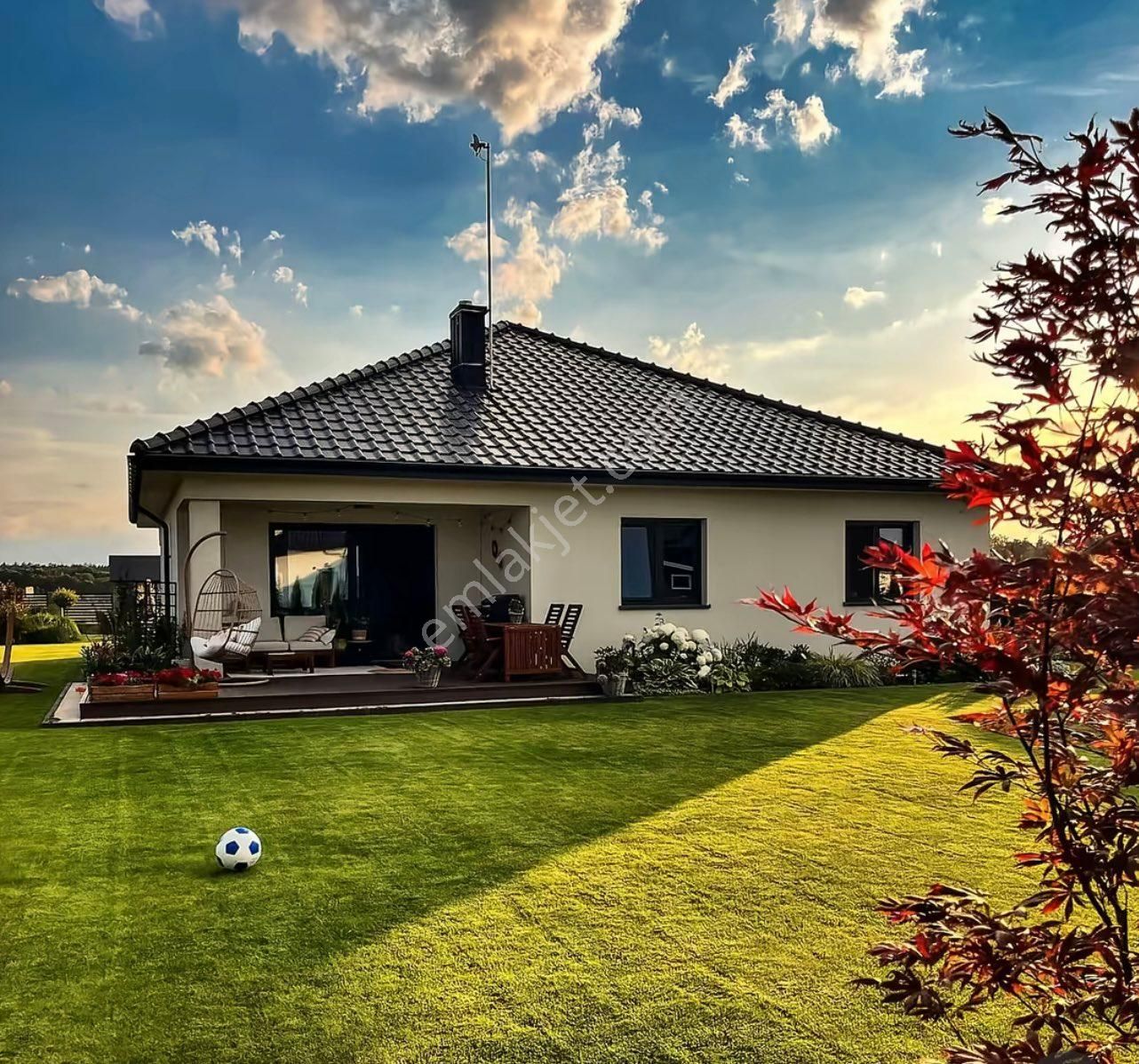 Fotoğraf Temsilidir..denize 1 Km Ev Yapına Uygun Arsalar