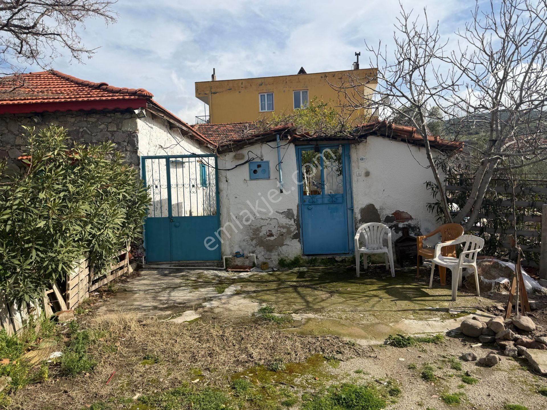 Dikili Ümmetoğlun'ndan 2+1 Bahçeli Müstakil Köy Evi' Eşyalı 100 M2 Bademli - Görsel 9