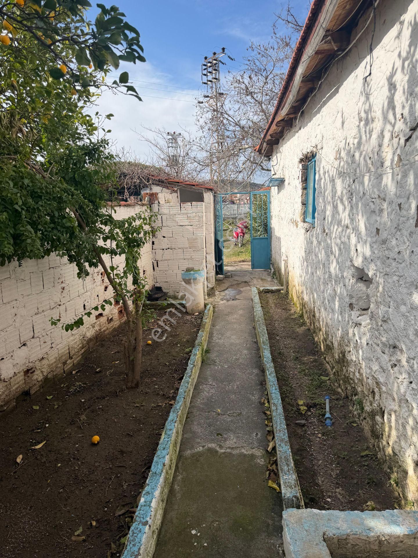 Dikili Ümmetoğlun'ndan 2+1 Bahçeli Müstakil Köy Evi' Eşyalı 100 M2 Bademli - Görsel 21