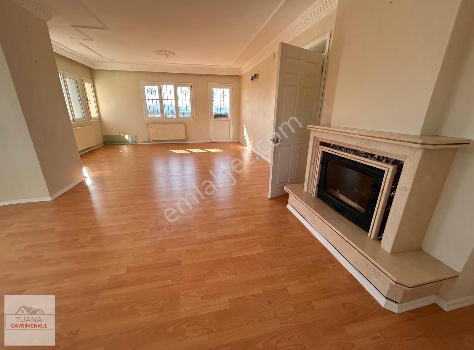 Tuana Emlak'tan Köyceğiz Yenimahallede 4+1 Kiralık Daire - Görsel 3