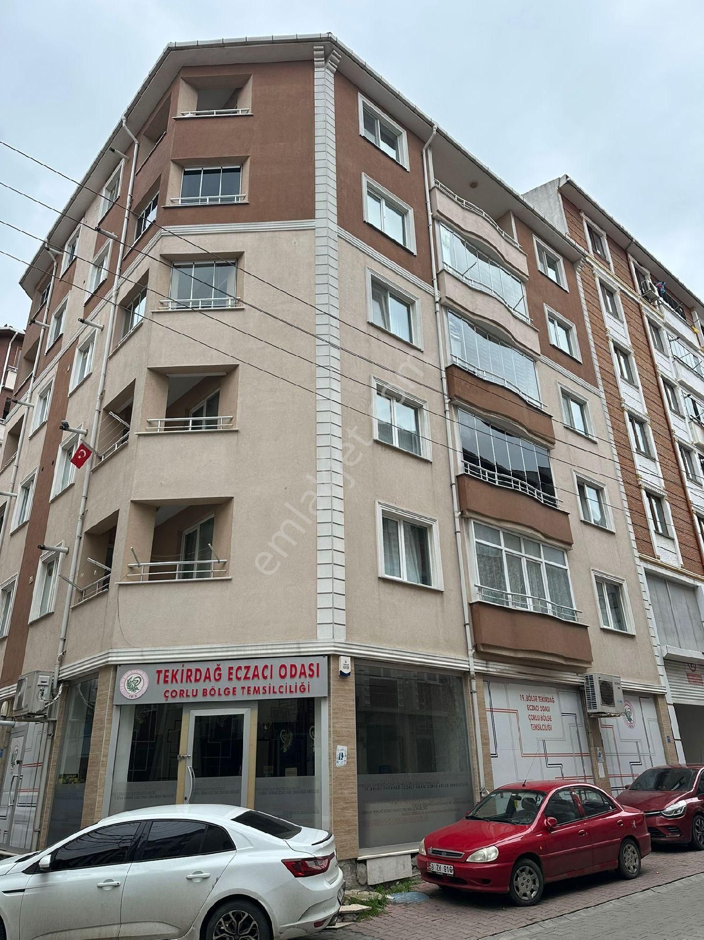 Tekirdağ Çorlu Reşadiye Mahallesinde 115m2 Satılık 2+1 Daire - Görsel 23