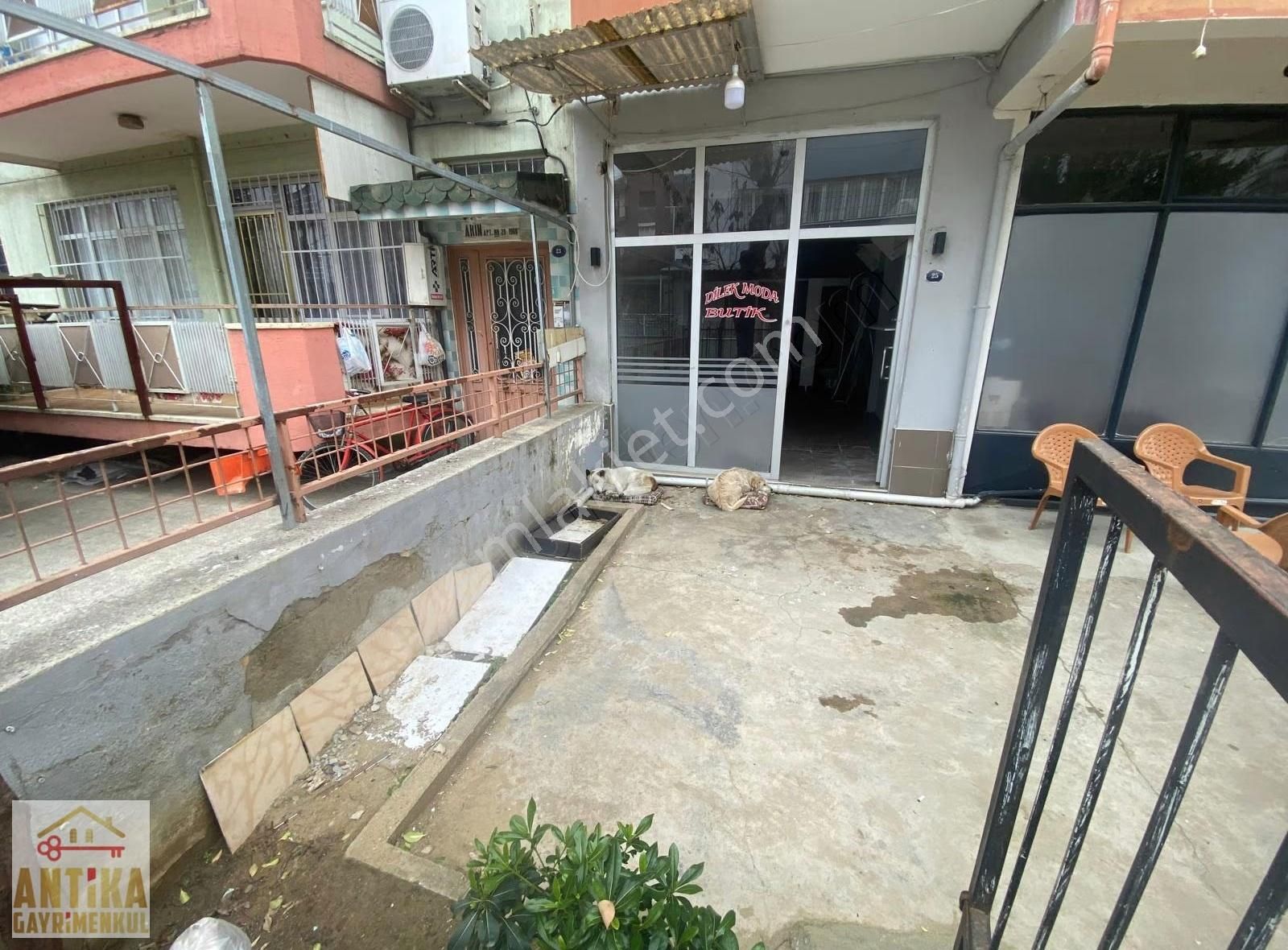 Antika Gayrimenkulden Merkezde Kiralık 30m2 Geniş Bahçeli Dükkan - Görsel 2