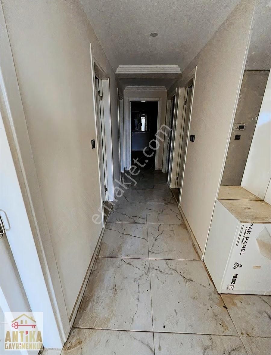 Antika Gayrimenkul'den Tekstil'de Cadde Üstü Ferah Daire - Görsel 4