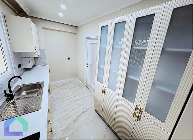 3+1 Yenilenmiş İdealtepe Marmaraya Yürüme Mesafesinde Satılık - Görsel 7