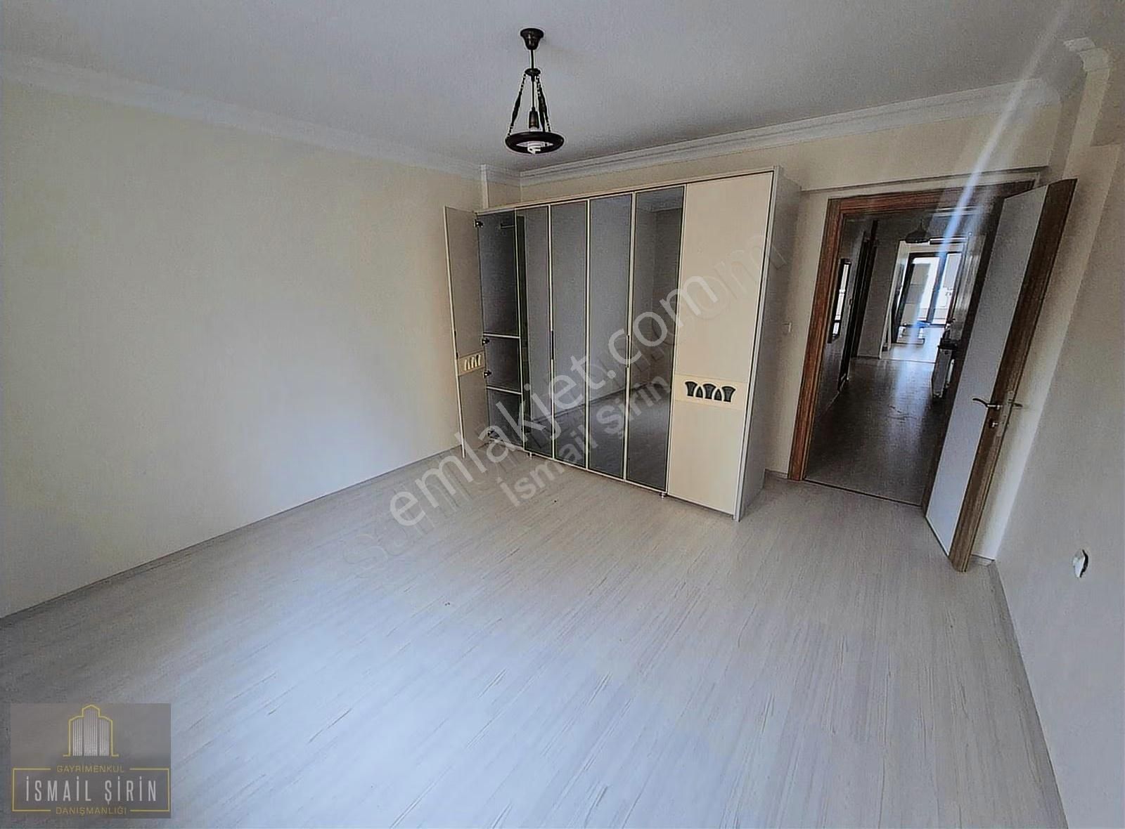 İsmail Şirinden Manastır Site İçinde Yeni Bakımlı Ara Kat Daire - Görsel 3