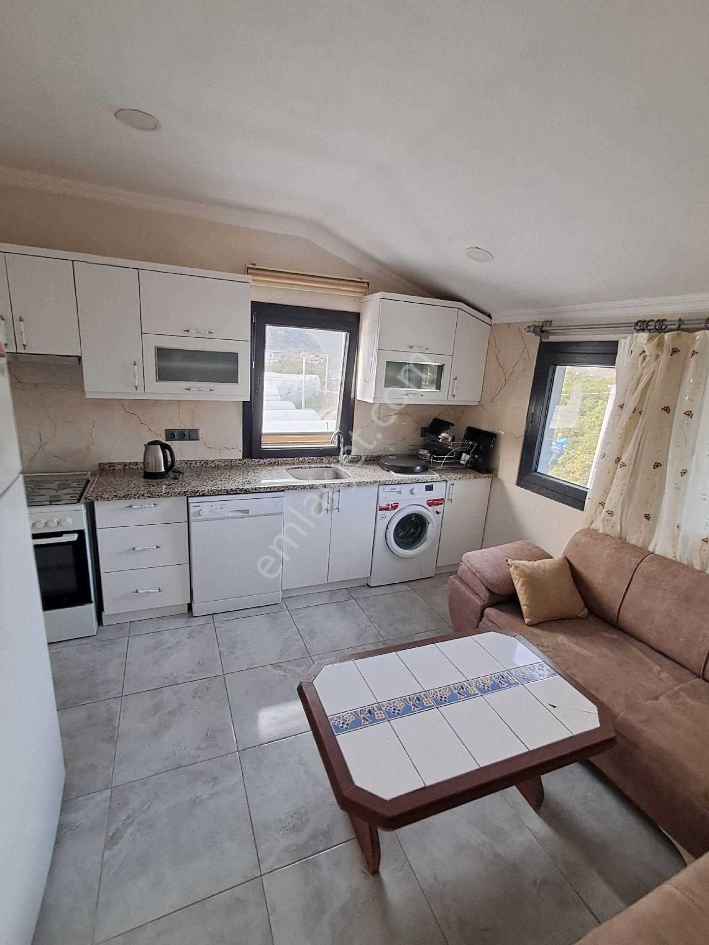 Fethiye Yaniklarda Eşyali Kiralik 1+1 Daıre 3.kat