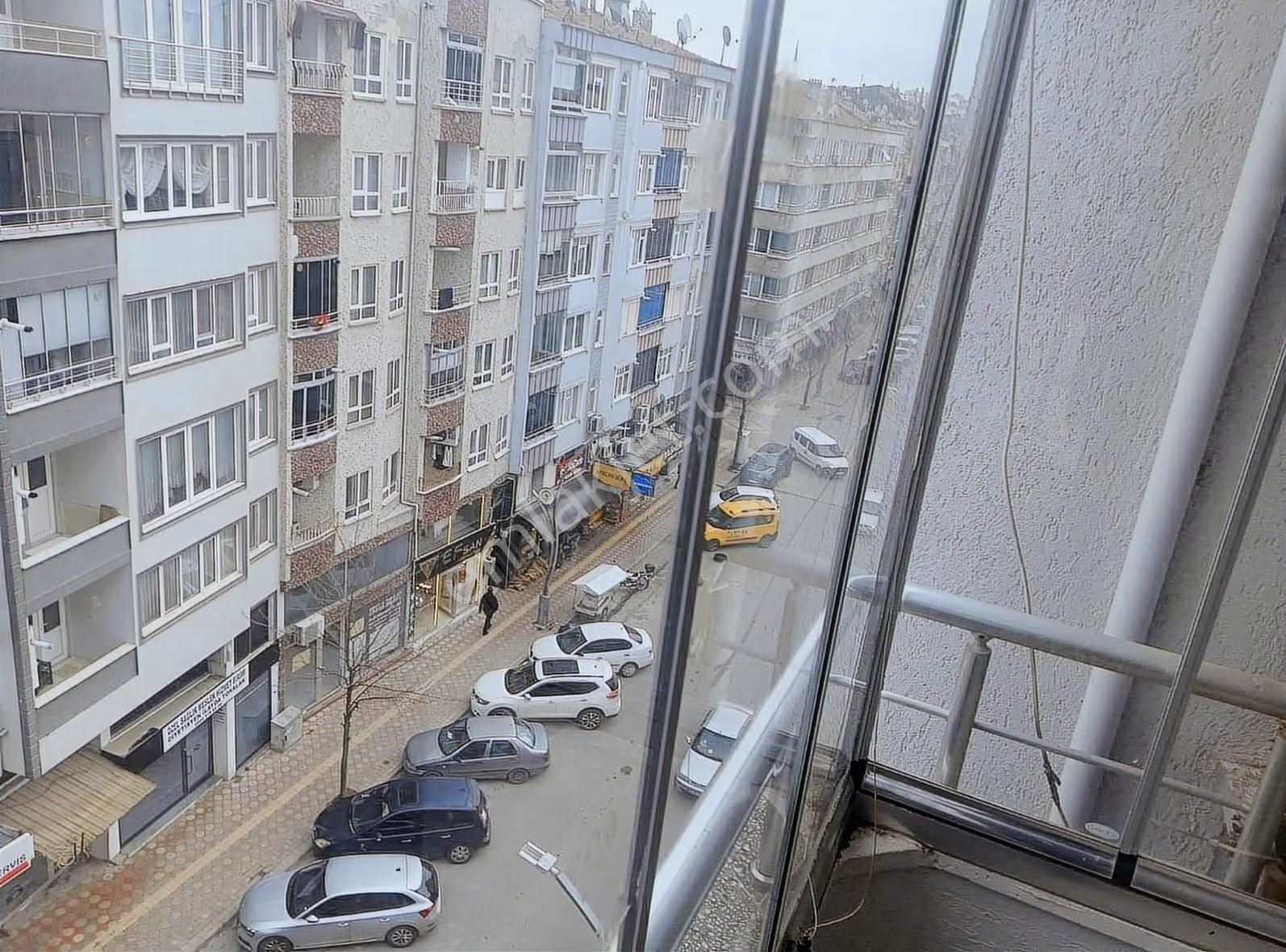 Demir Gayrimenkulden Bafra Gençlik Cd De Satılık 4+1 Özel Yapım - Görsel 15