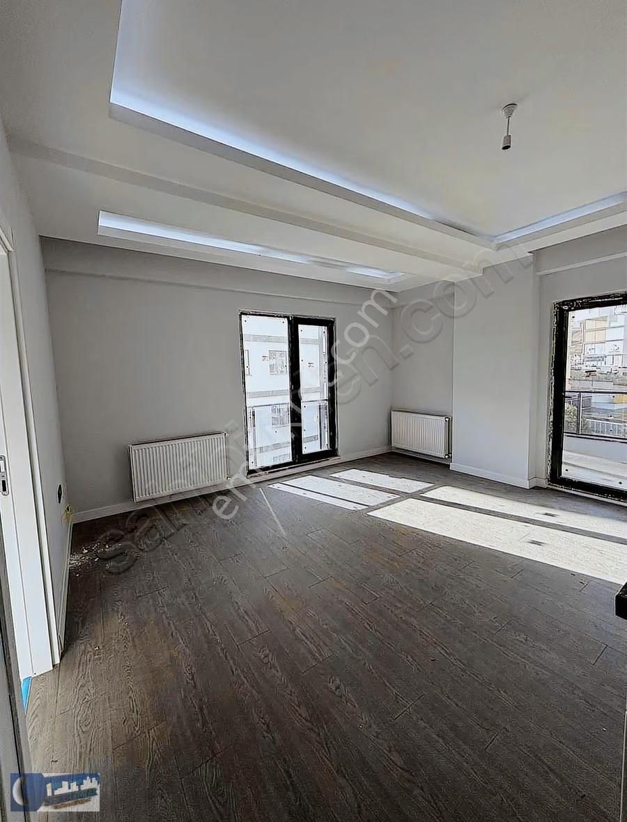 Sezer Emlaktan Yeni Mahallede Satılık 1+1 - Görsel 6