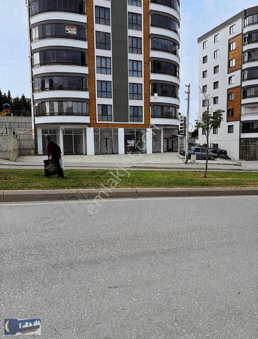 Sezer Emlaktan Tepecikte Satılık Dükkan - Görsel 12