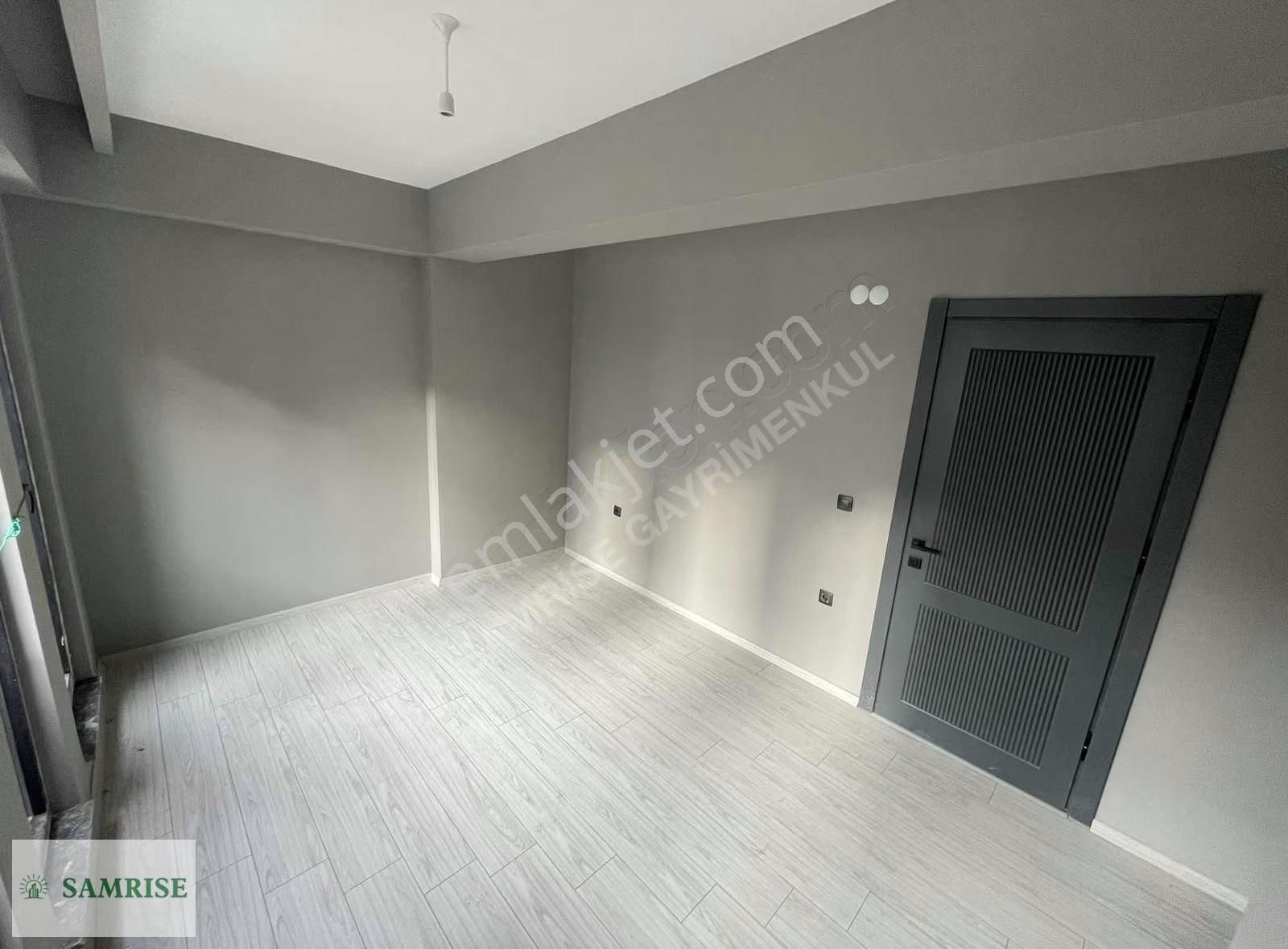 Samrise'dan Körfezde Sahile Yakın Satılık Düşeş 1+1 Ofis