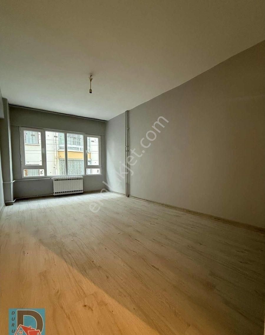 Duru Dan Şehrin Merkezinde Heryere Yürüme Mesafesinde 2+1 - Görsel 5