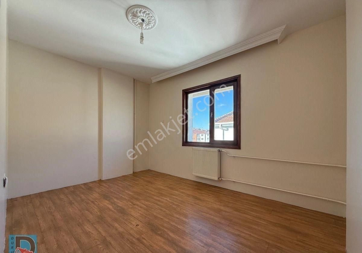 Duru Dan Merkez Yeni Mh. Vatan Caddesi Üzerinde Kiralık 3+1 - Görsel 16