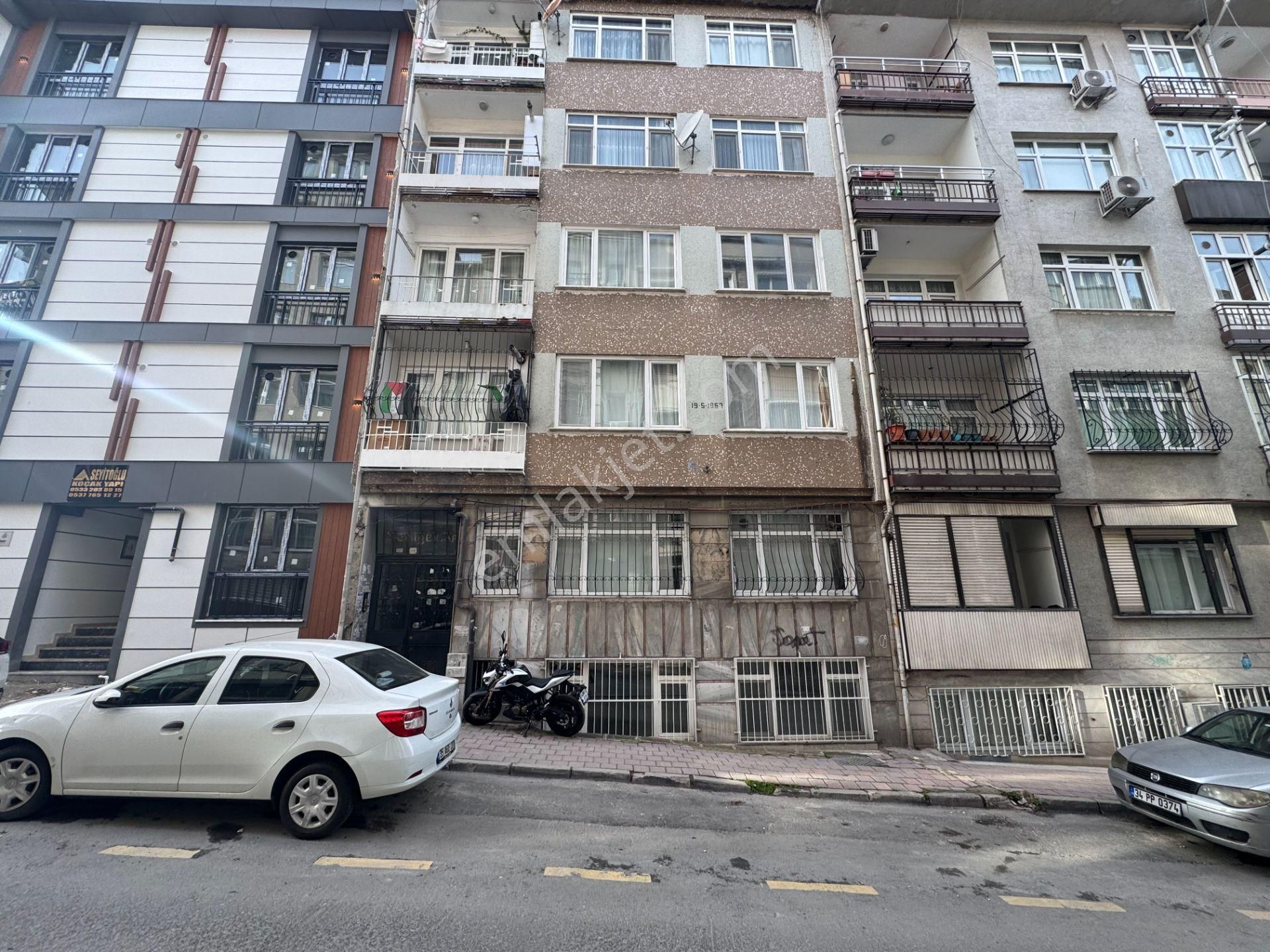 Turyap' Tan Çapa Tıp Fakültesi Arkasında Temiz Boş Satılık Daire