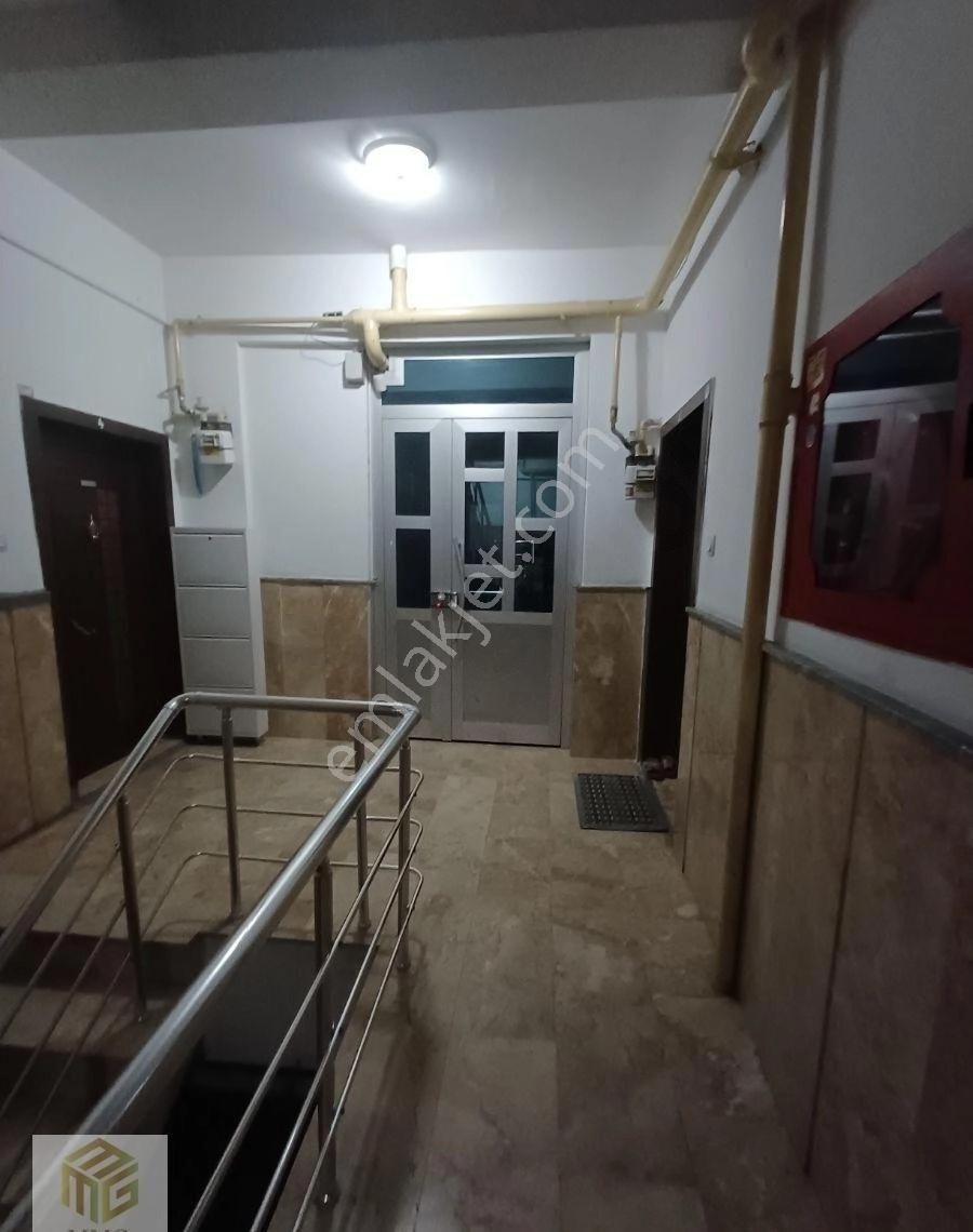 Mmg'den Gökçek Mah.'de Asansörlü Binada Yapılı 3+1 Y.giriş Daire - Görsel 3