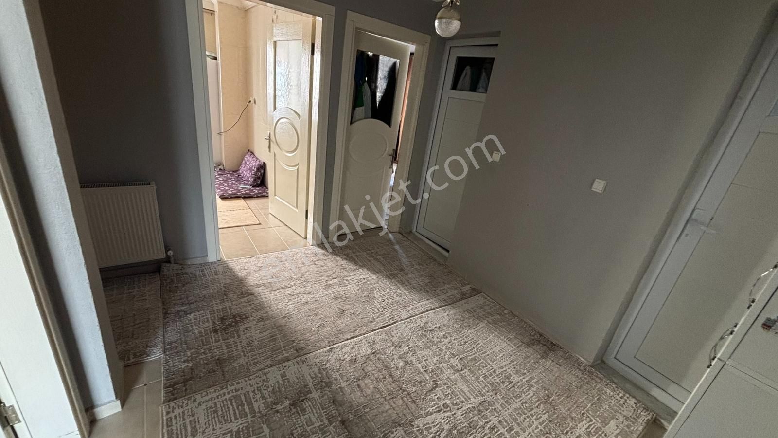 Buca Yenigün Mah. Satılık 3+1 D.gazlı Daire - Görsel 3