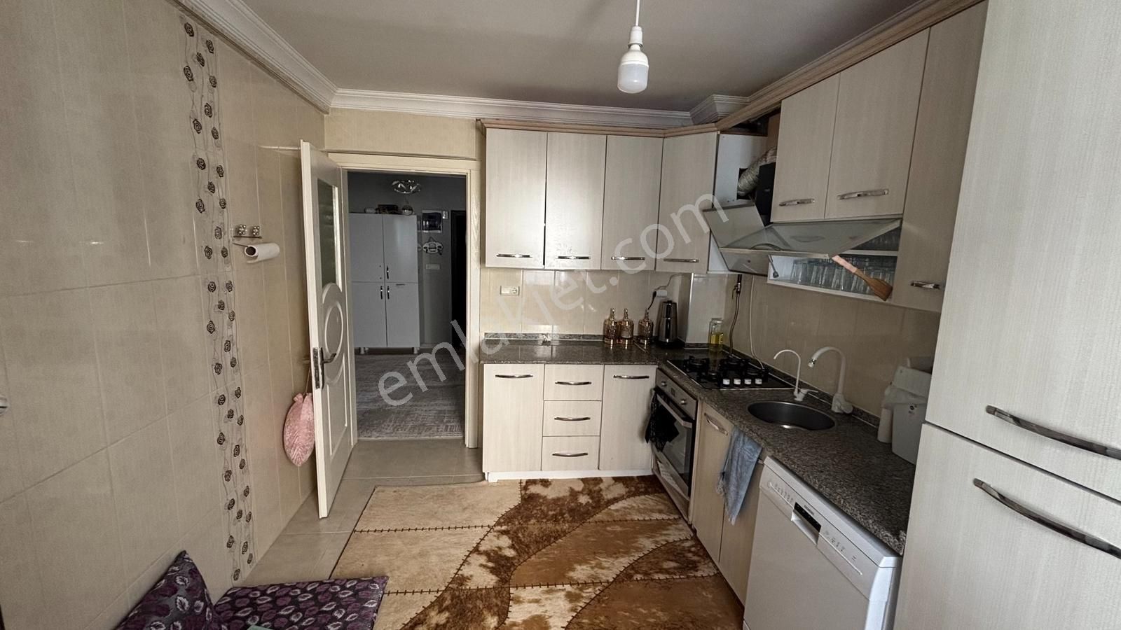 Buca Yenigün Mah. Satılık 3+1 D.gazlı Daire - Görsel 12