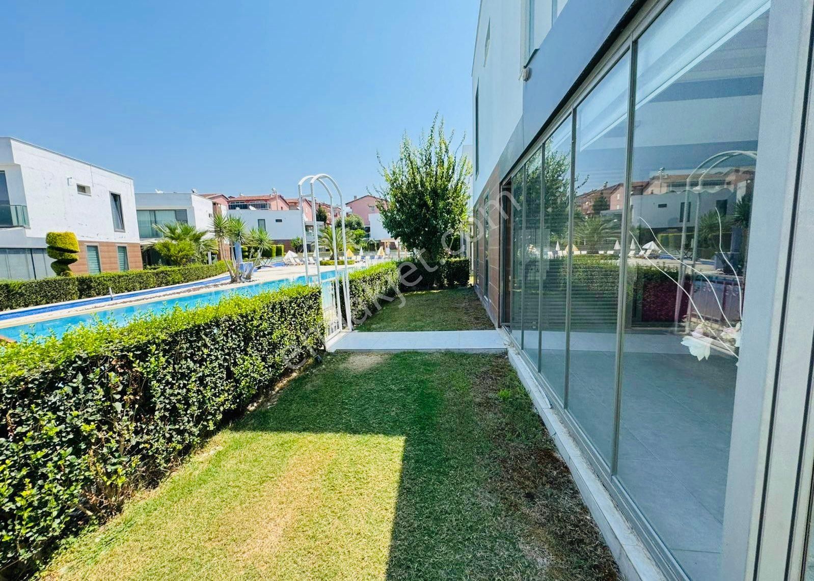 Karaova’da Geniş Bahçeli Tek Müstakil Villa - Görsel 8