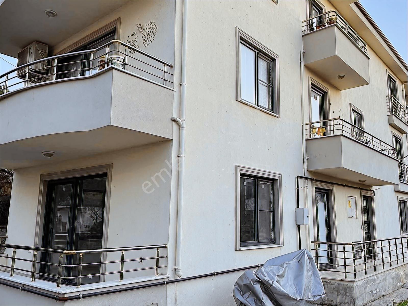 Merkezde 2+1 Büyük Geniş Müstakil Tadında Doğalgazlı Daire