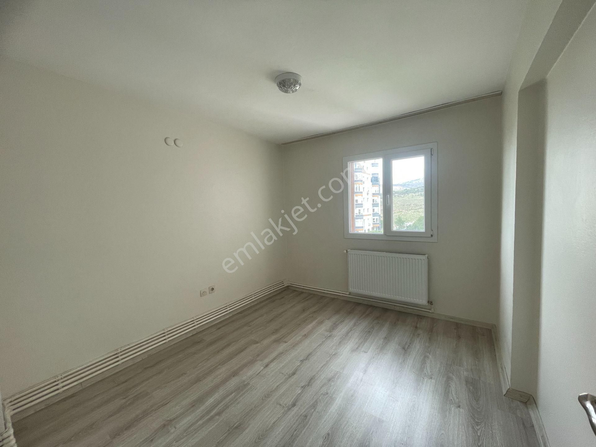 Ful Deniz Manzaralı Ara Kat Asansörlü Doğalgazlı 2+1 Kiralık Daire - Görsel 13