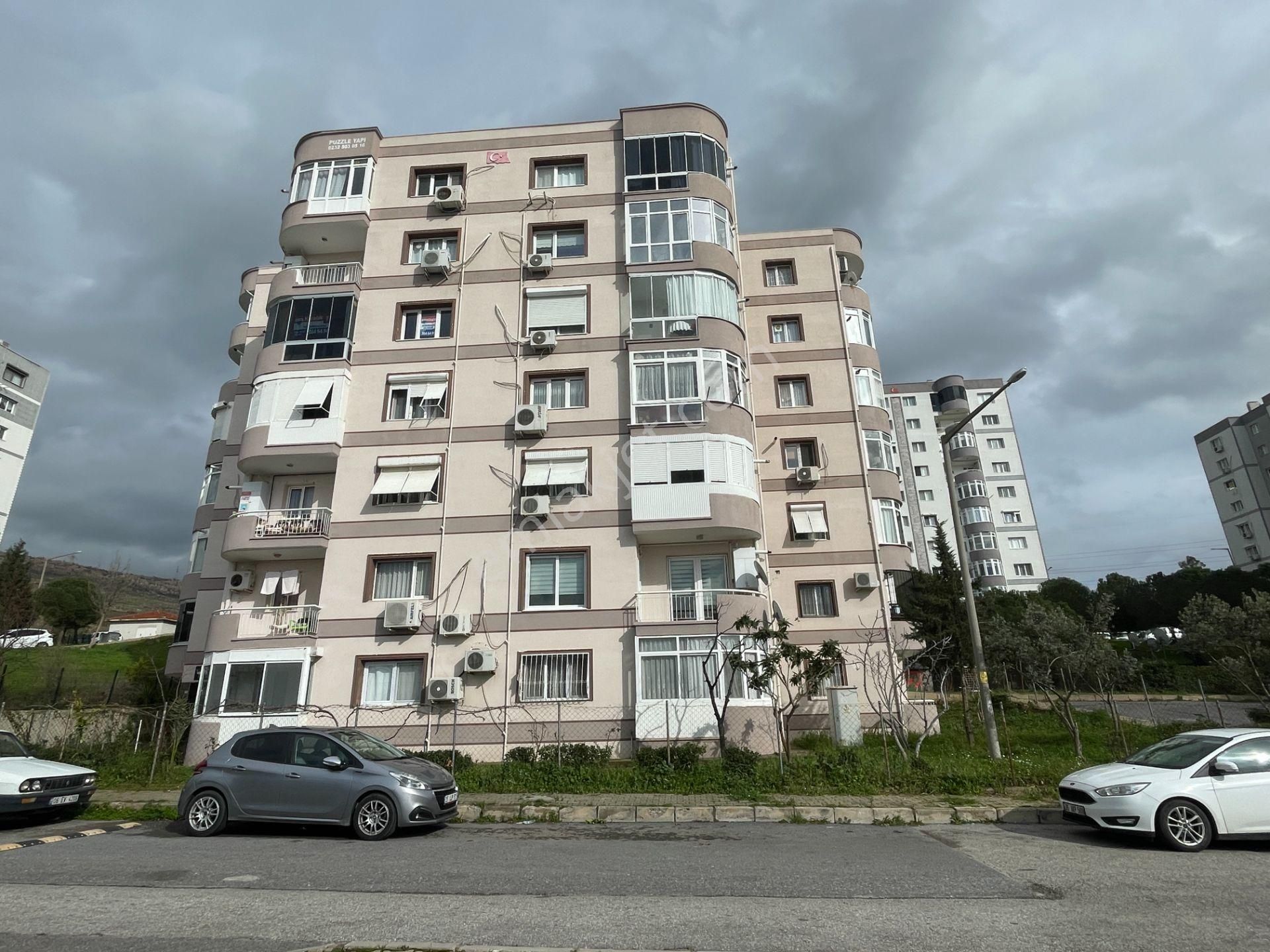 Ful Deniz Manzaralı Ara Kat Asansörlü Doğalgazlı 2+1 Kiralık Daire