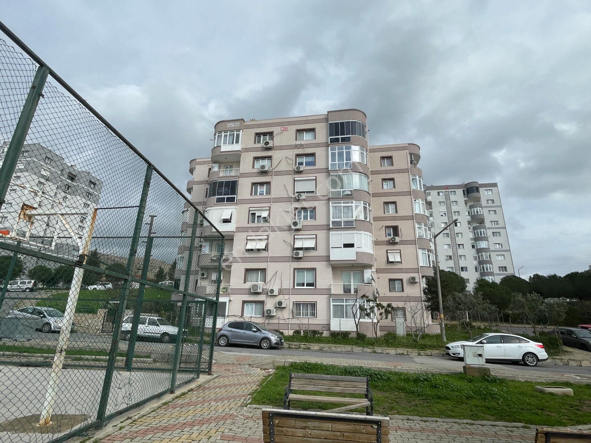 Ful Deniz Manzaralı Ara Kat Asansörlü Doğalgazlı 2+1 Kiralık Daire - Görsel 2
