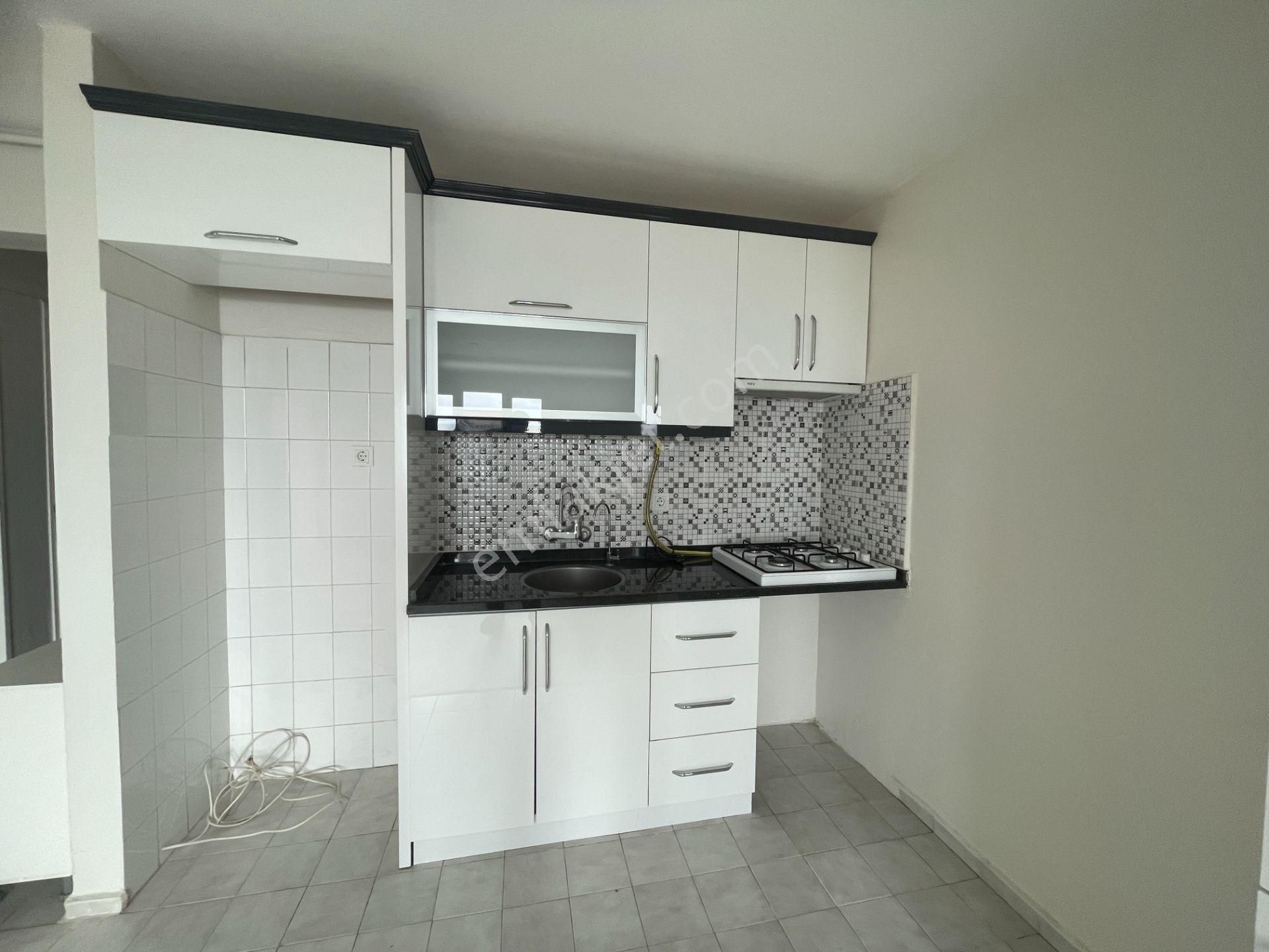 Ful Deniz Manzaralı Ara Kat Asansörlü Doğalgazlı 2+1 Kiralık Daire - Görsel 11