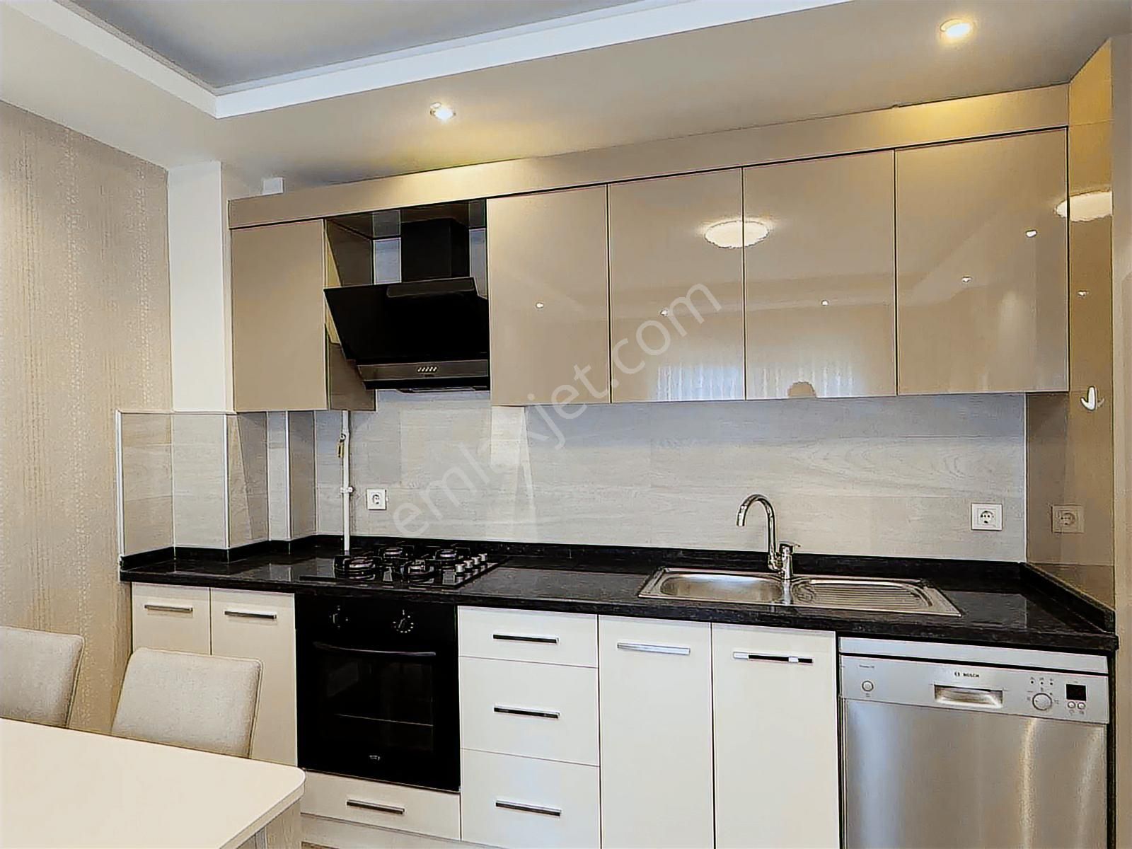 Prestijli Lokasyonda Lüks Full Eşyalı Daire - Görsel 8