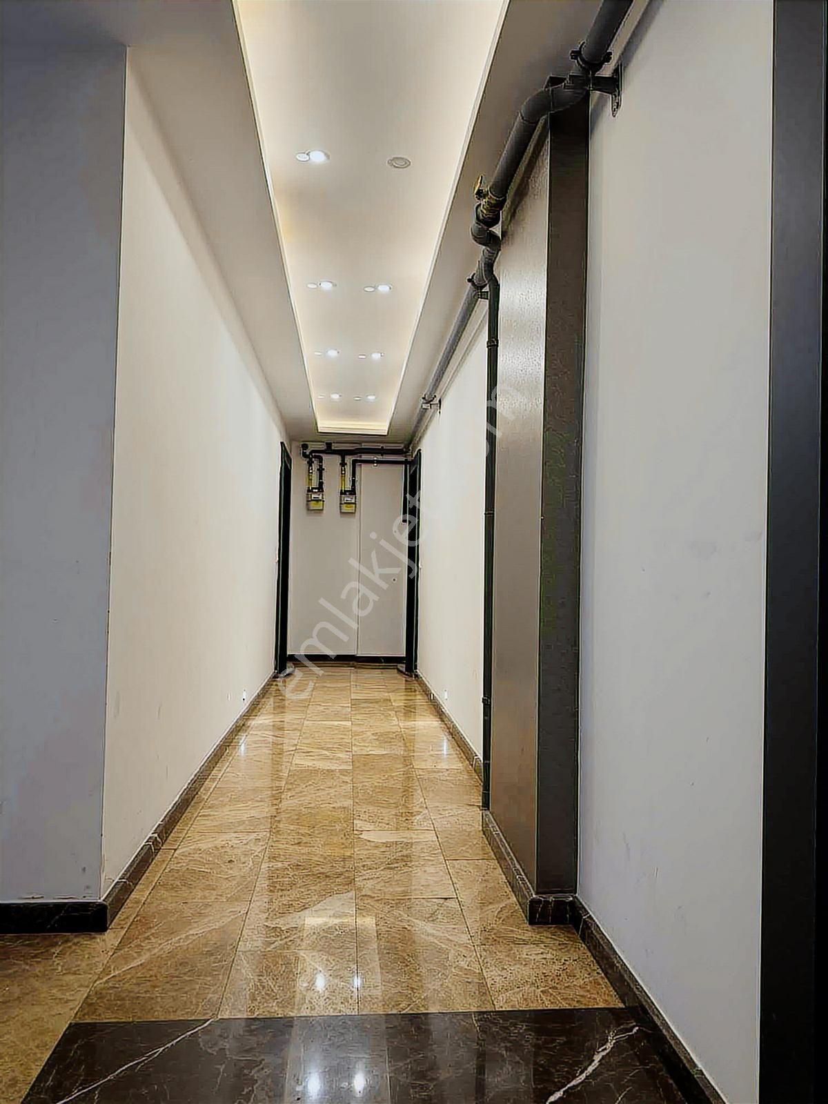 Prestijli Lokasyonda Lüks Full Eşyalı Daire - Görsel 22