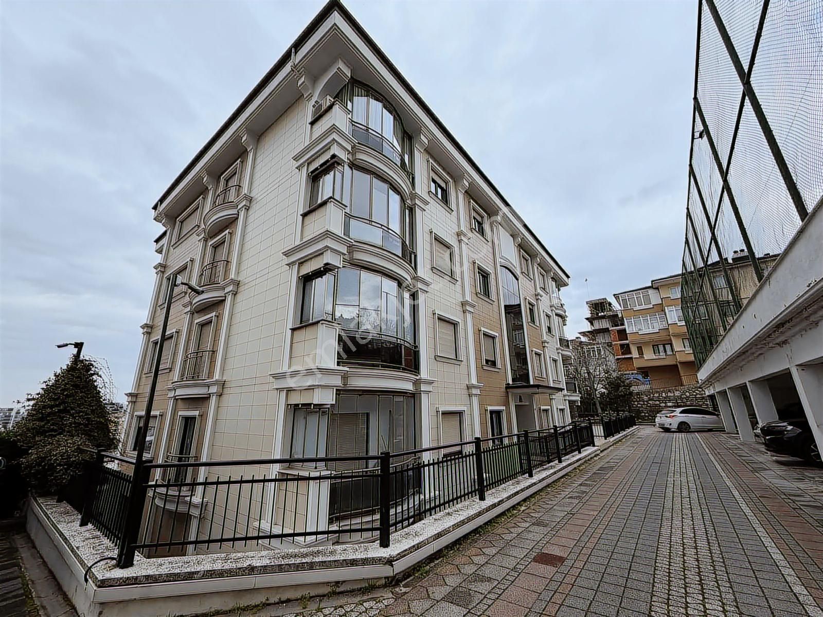 Cengizkent Sitesinde Önü Açık Yenilenmiş Daire - Görsel 3