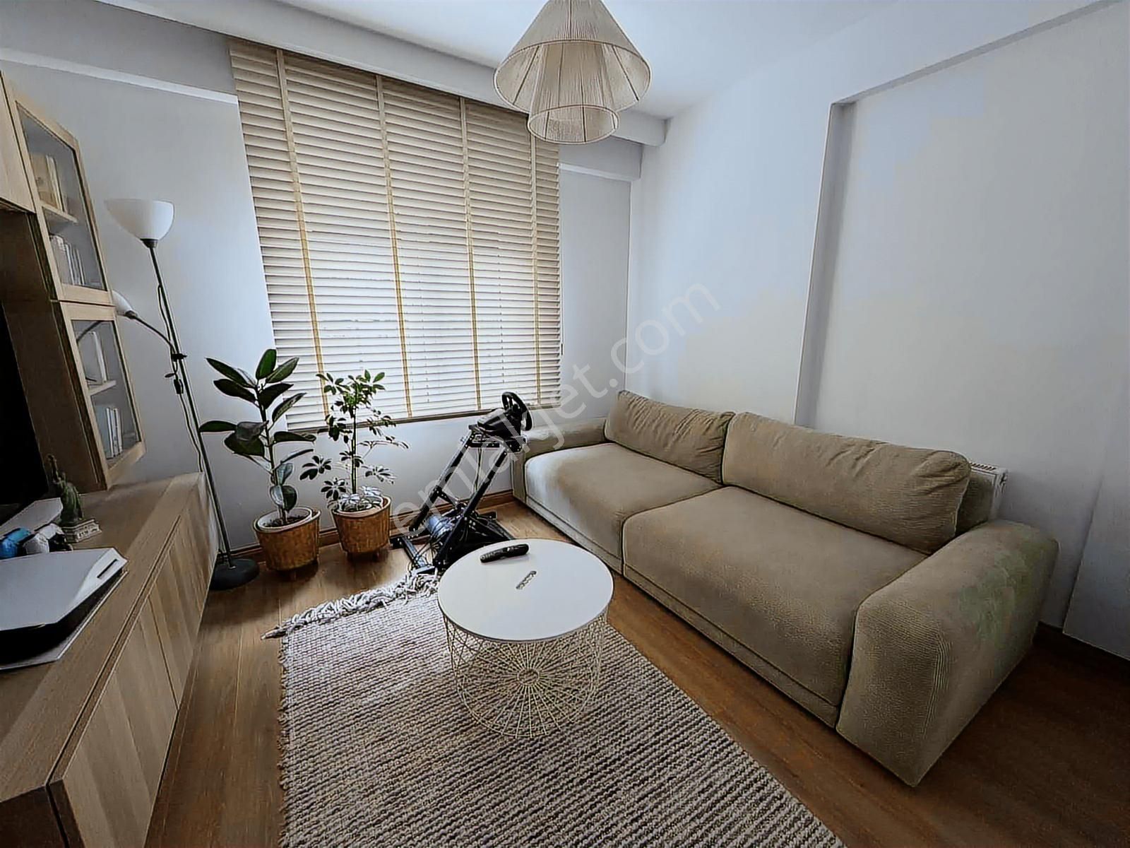 Cengizkent Sitesinde Önü Açık Yenilenmiş Daire - Görsel 2