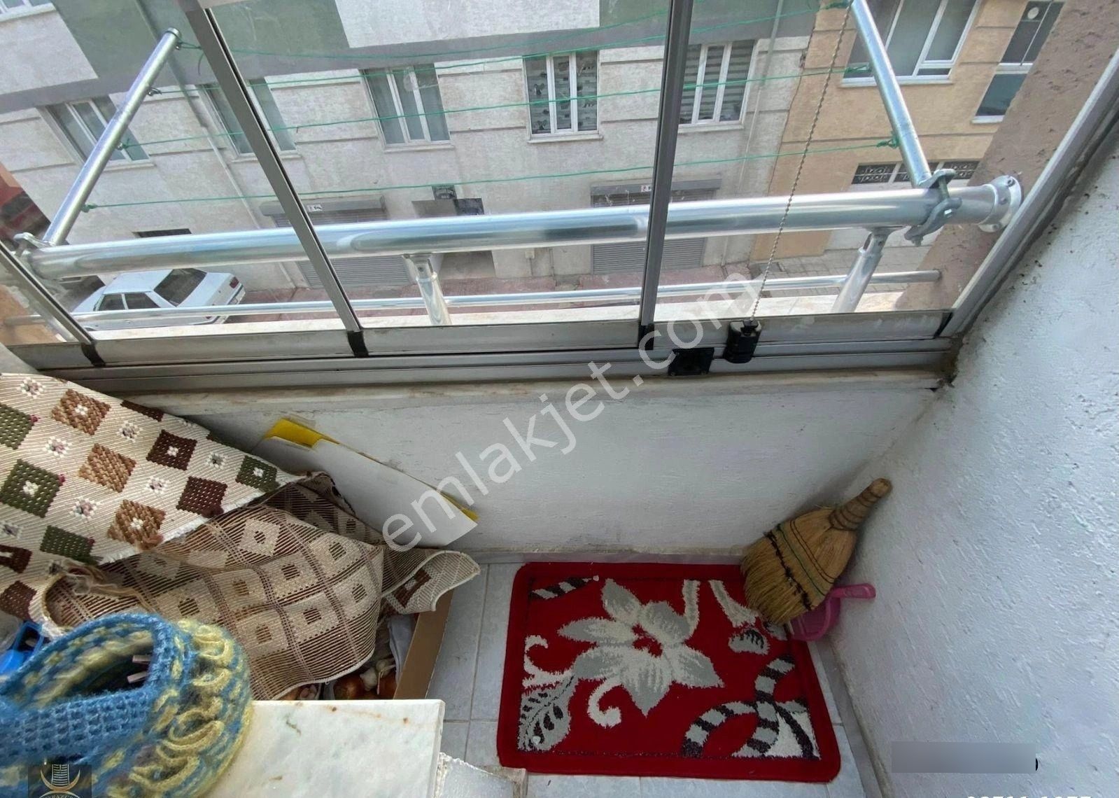 Poyraz Emlak'tan Emek Mahallesi Ertaş Caddesi Yakını 1+1 50 M² Satılık Daire - Görsel 6