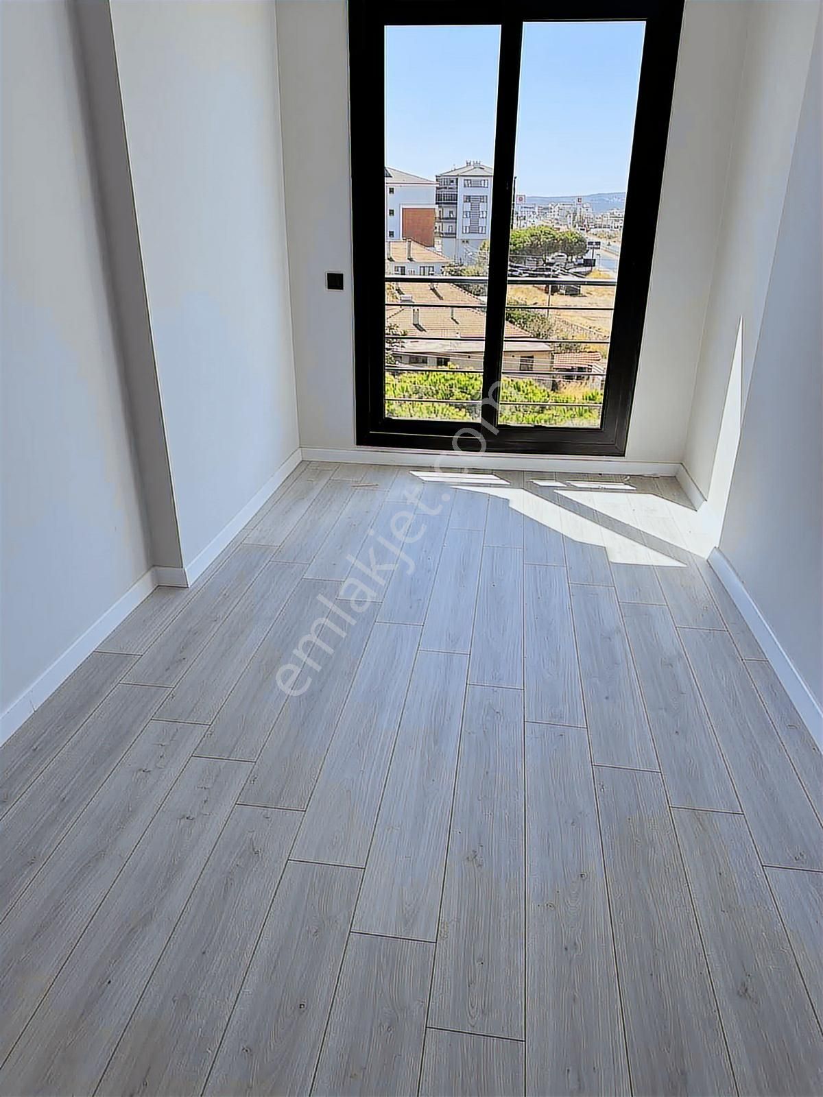 Merkezde Ebeveyn Banyolu Manzaralı 2+1 Lüx Daire - Görsel 15