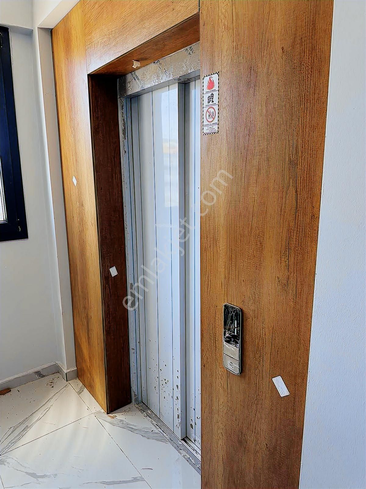 Merkezde Ebeveyn Banyolu Manzaralı 2+1 Lüx Daire - Görsel 7